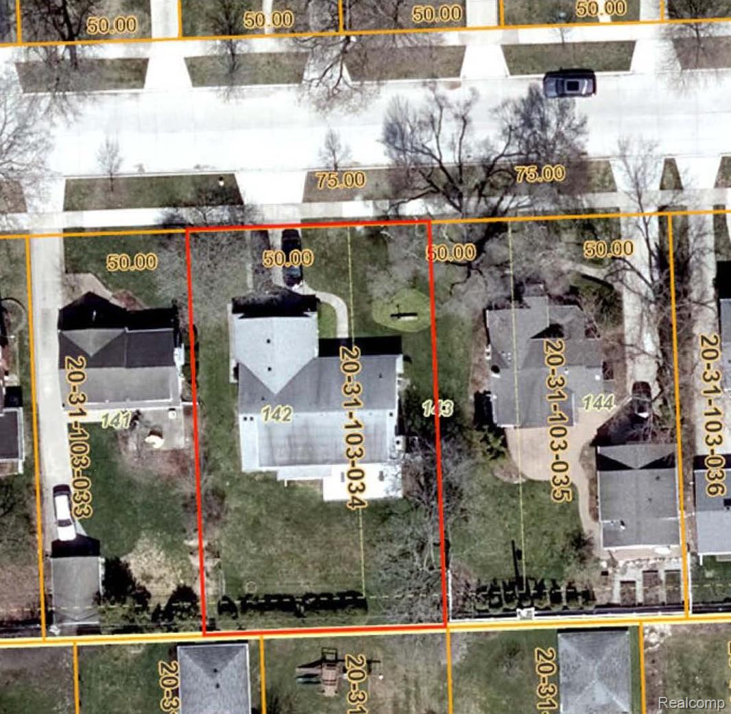 Birmingham City, Michigan 48009, United States, 4 Bedrooms Bedrooms, ,2 BathroomsBathrooms,Residential,Pending,143170