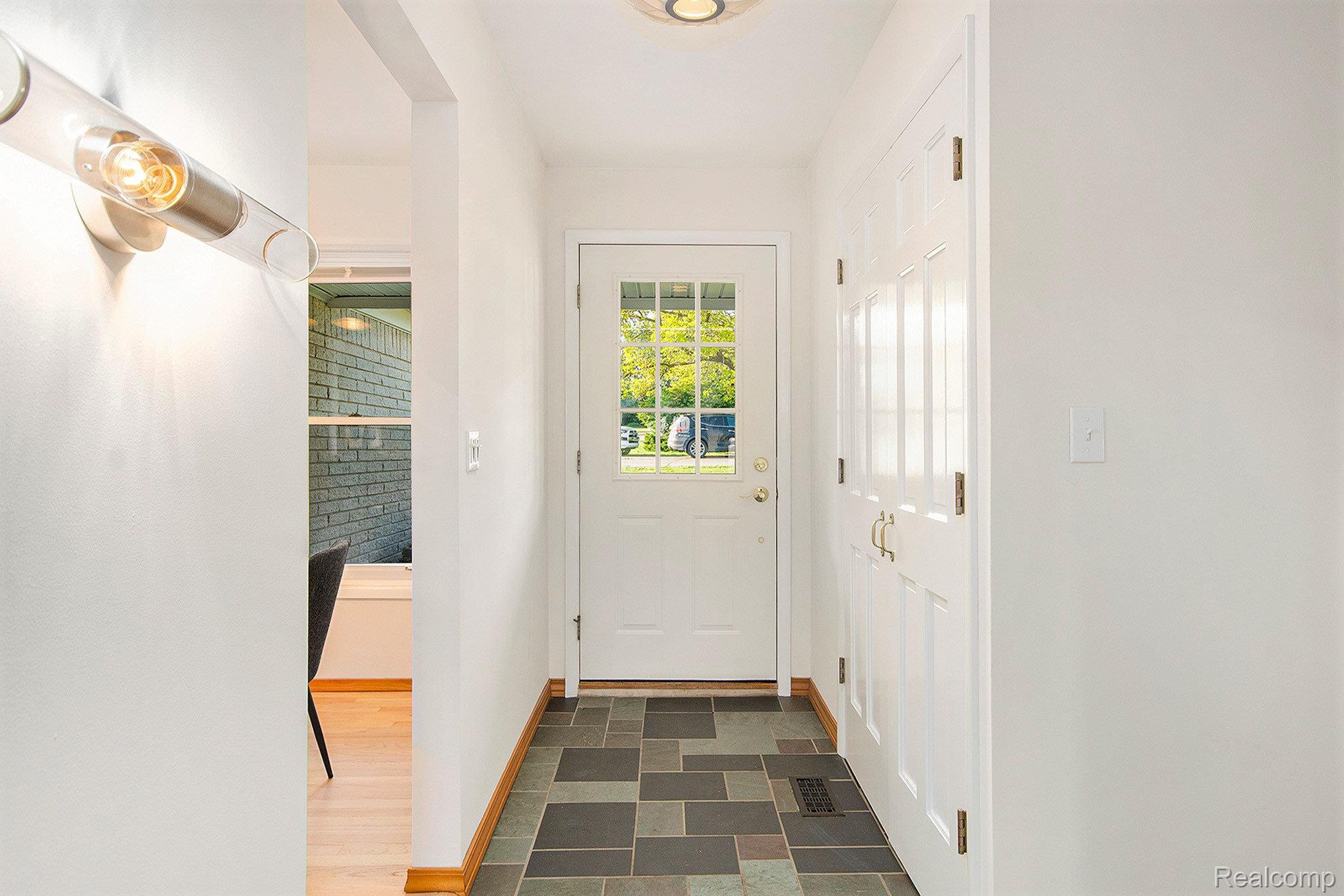 3255 Schoolhouse Drive