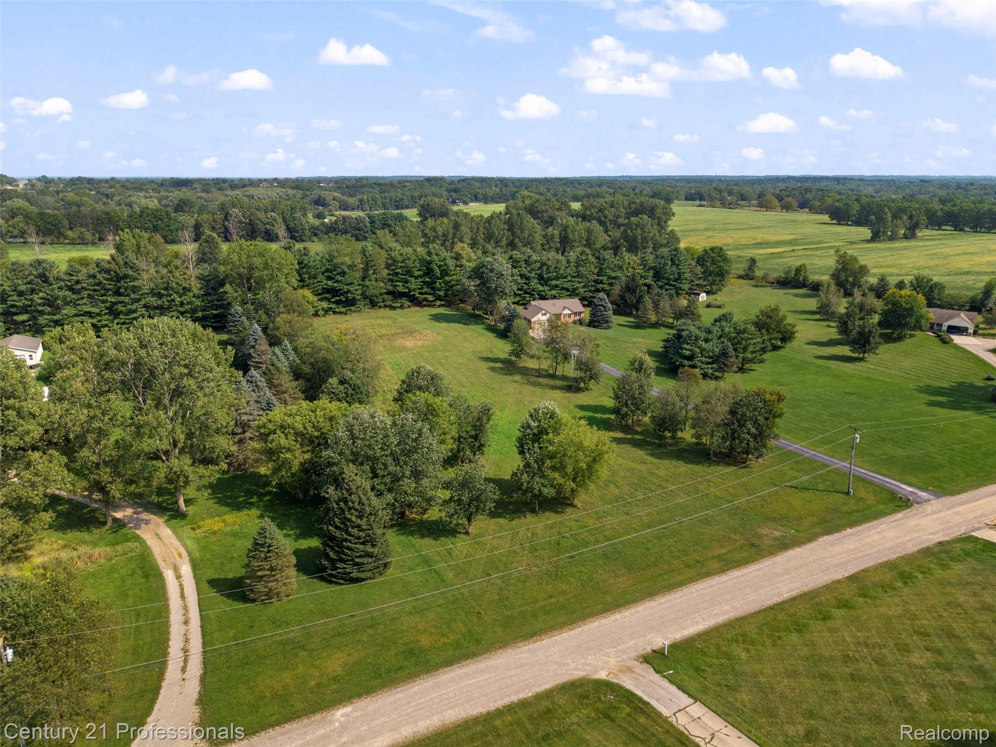 1920 Deer Run Lane