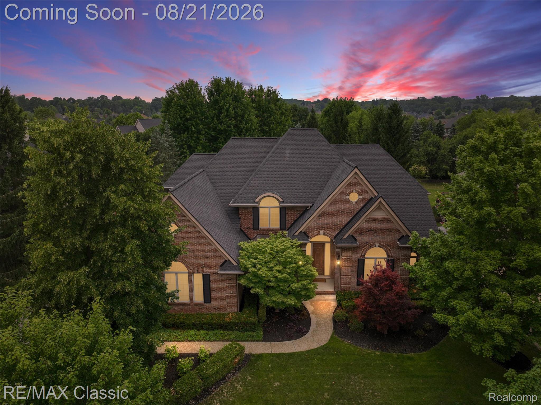 18133 Mission Point