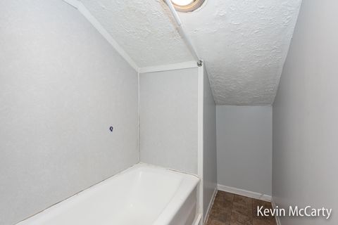 listing image 50