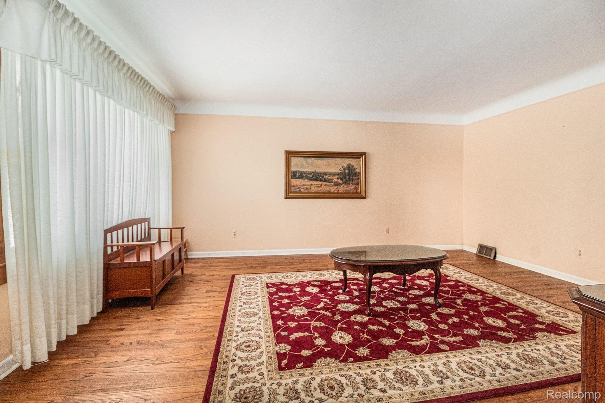 4402 Roosevelt Boulevard