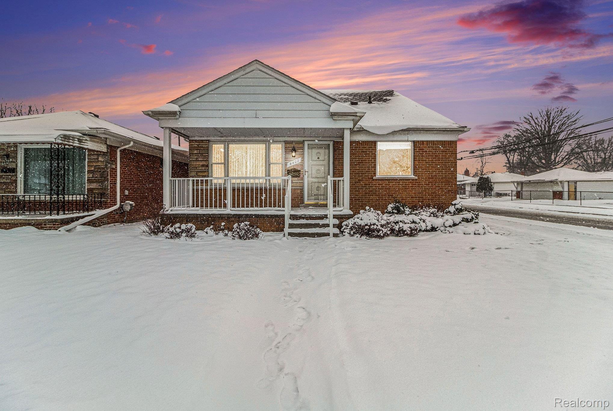 4402 Roosevelt Boulevard