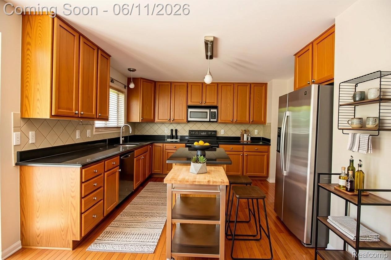 47721 GOFF Court