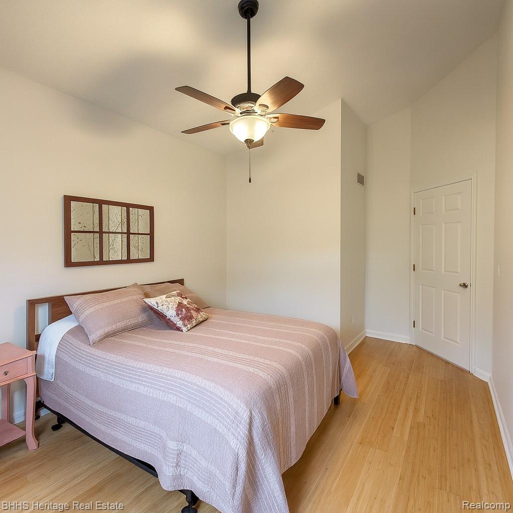 Fowlerville Village, Michigan 48836, United States, 2 Bedrooms Bedrooms, ,2 BathroomsBathrooms,Residential,Active,215802