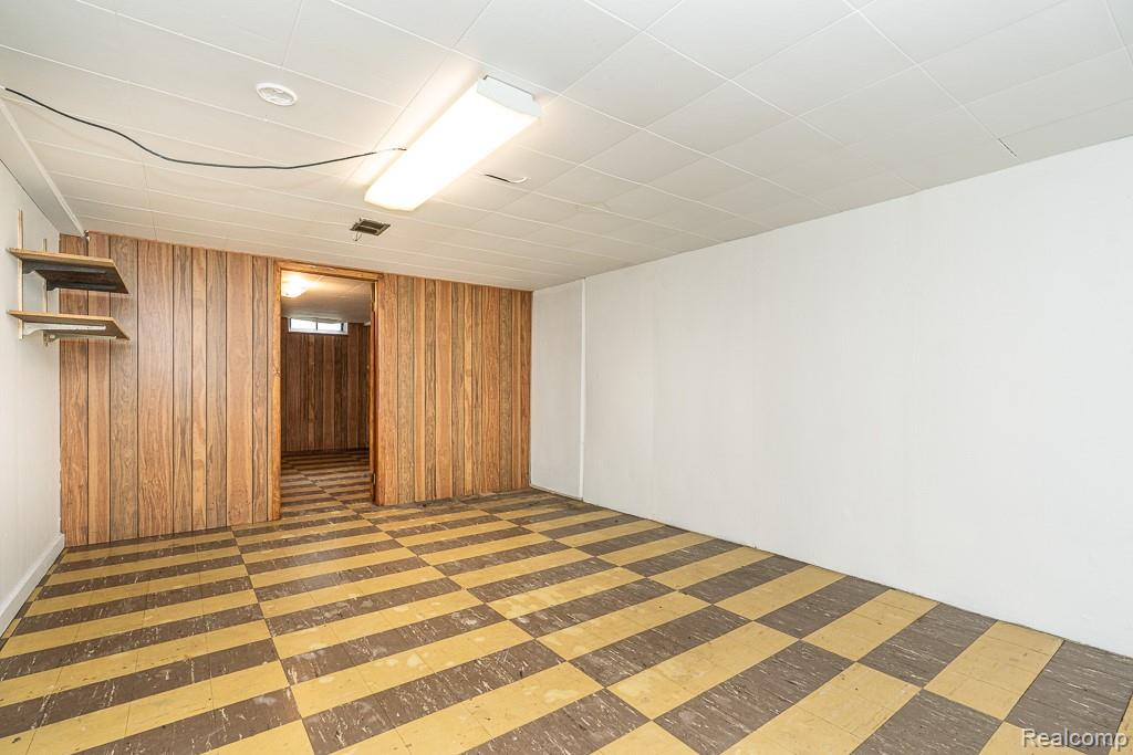 Clinton Charter Township, Michigan 48035, United States, 3 Bedrooms Bedrooms, ,1 BathroomBathrooms,Residential,Active,204620