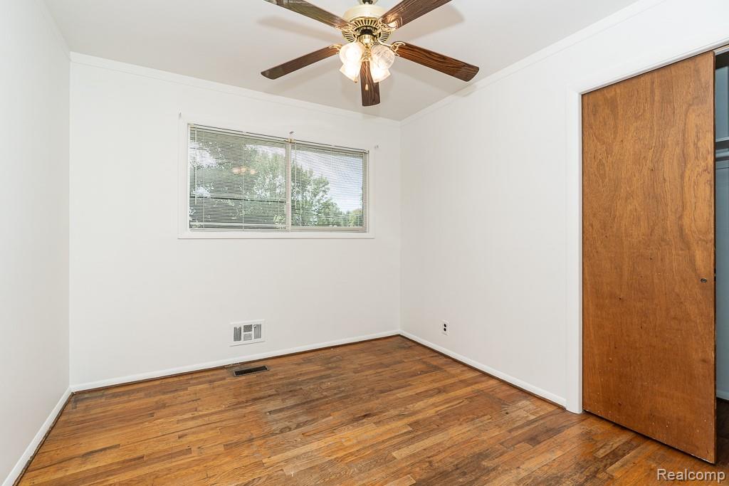 Clinton Charter Township, Michigan 48035, United States, 3 Bedrooms Bedrooms, ,1 BathroomBathrooms,Residential,Active,204620