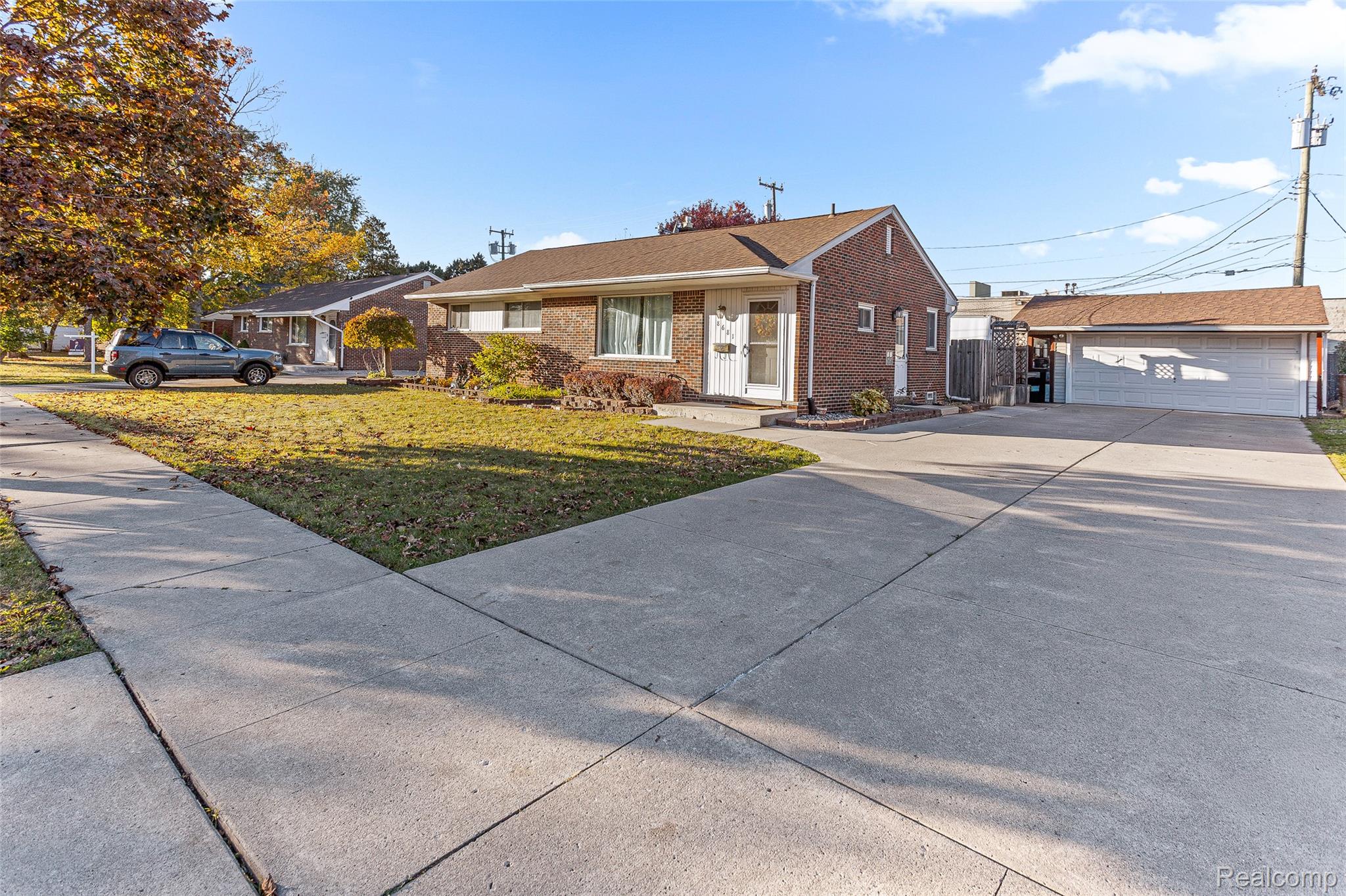 8681 Whitefield Street