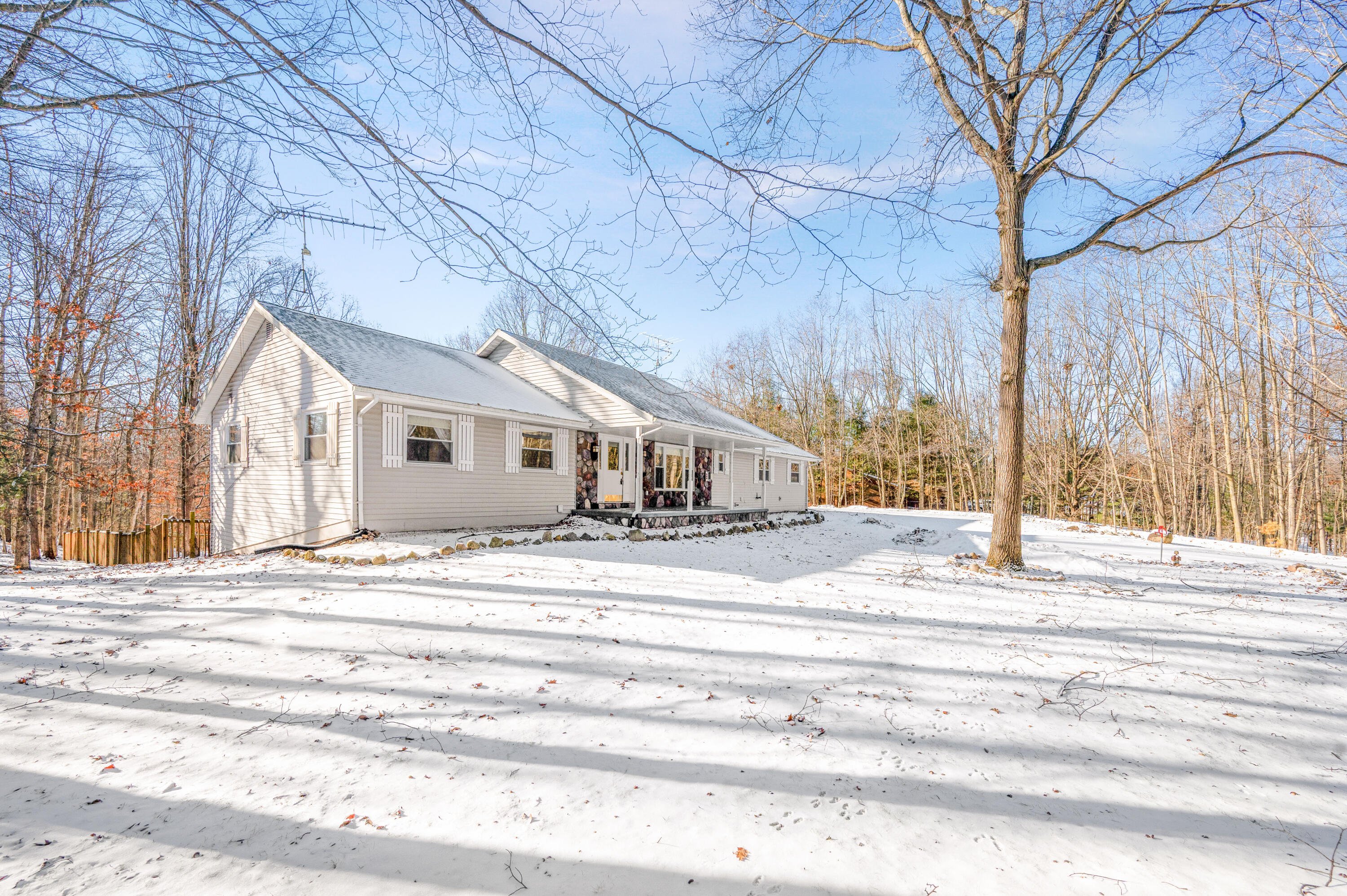 3285 Mineral Springs Trail
