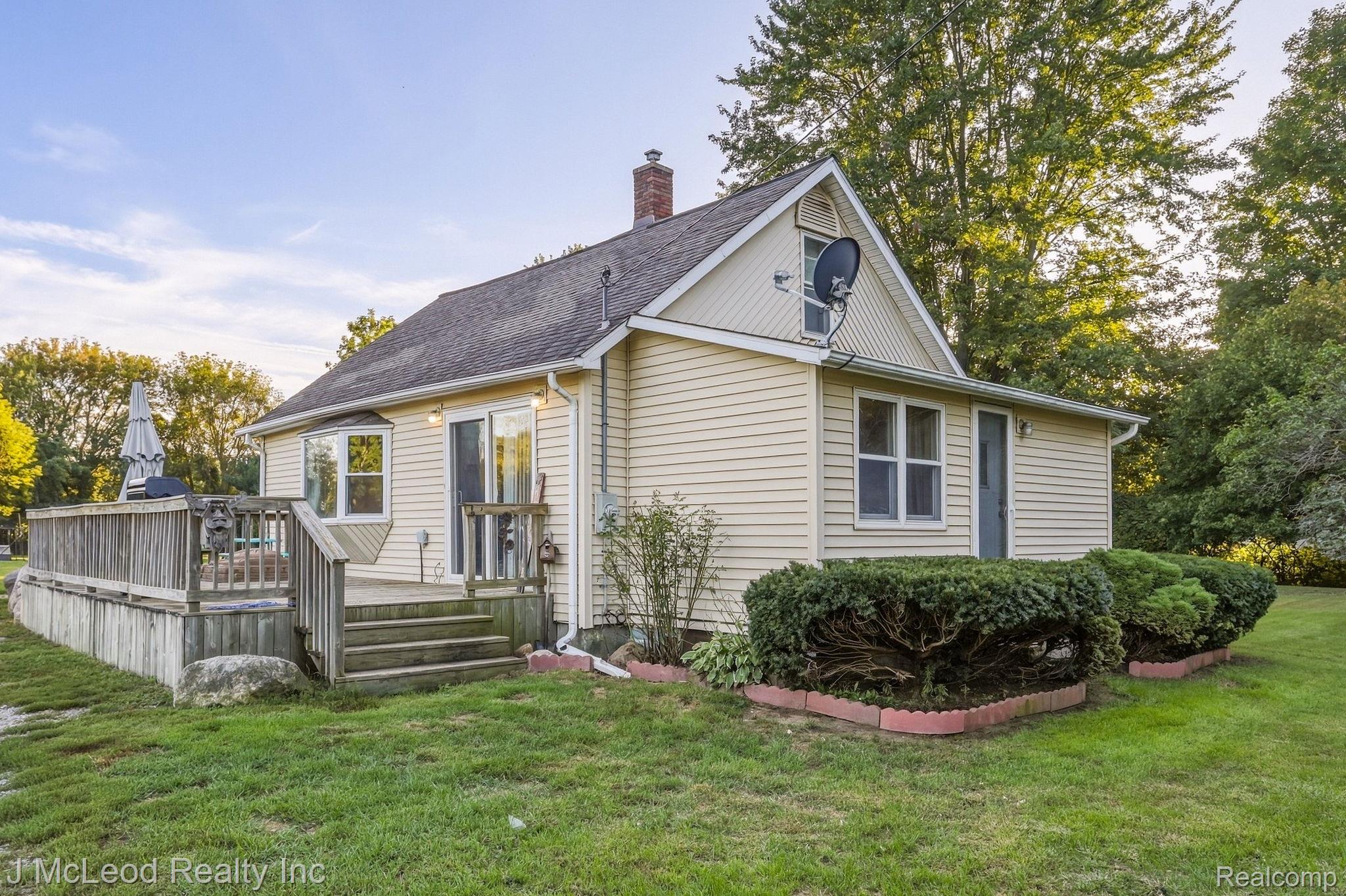 8821 Barnes Road