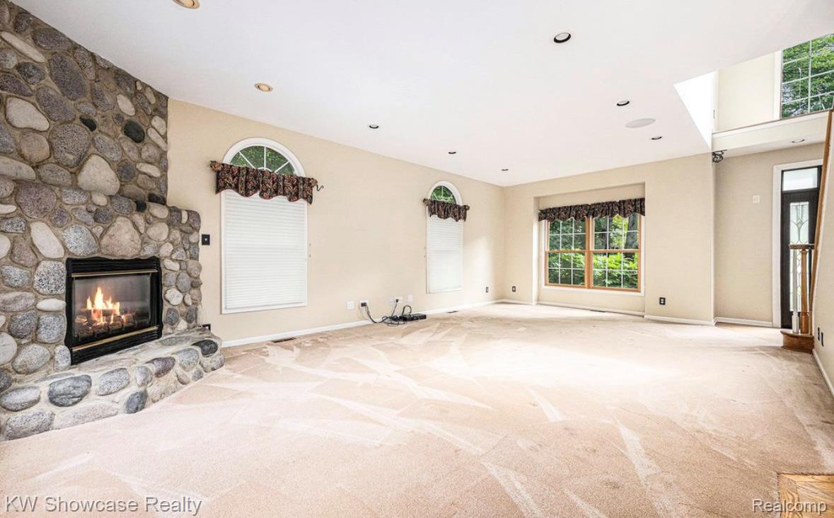 6060 Rosewood Parkway