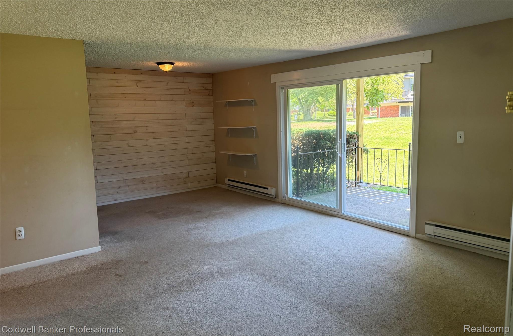 1830 Colonial Village Way