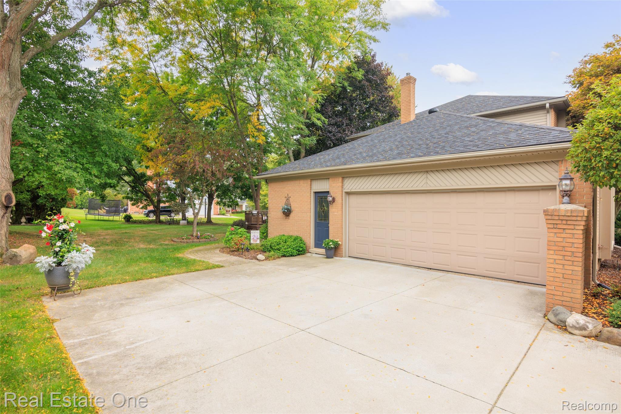 2371 Red Maple Drive