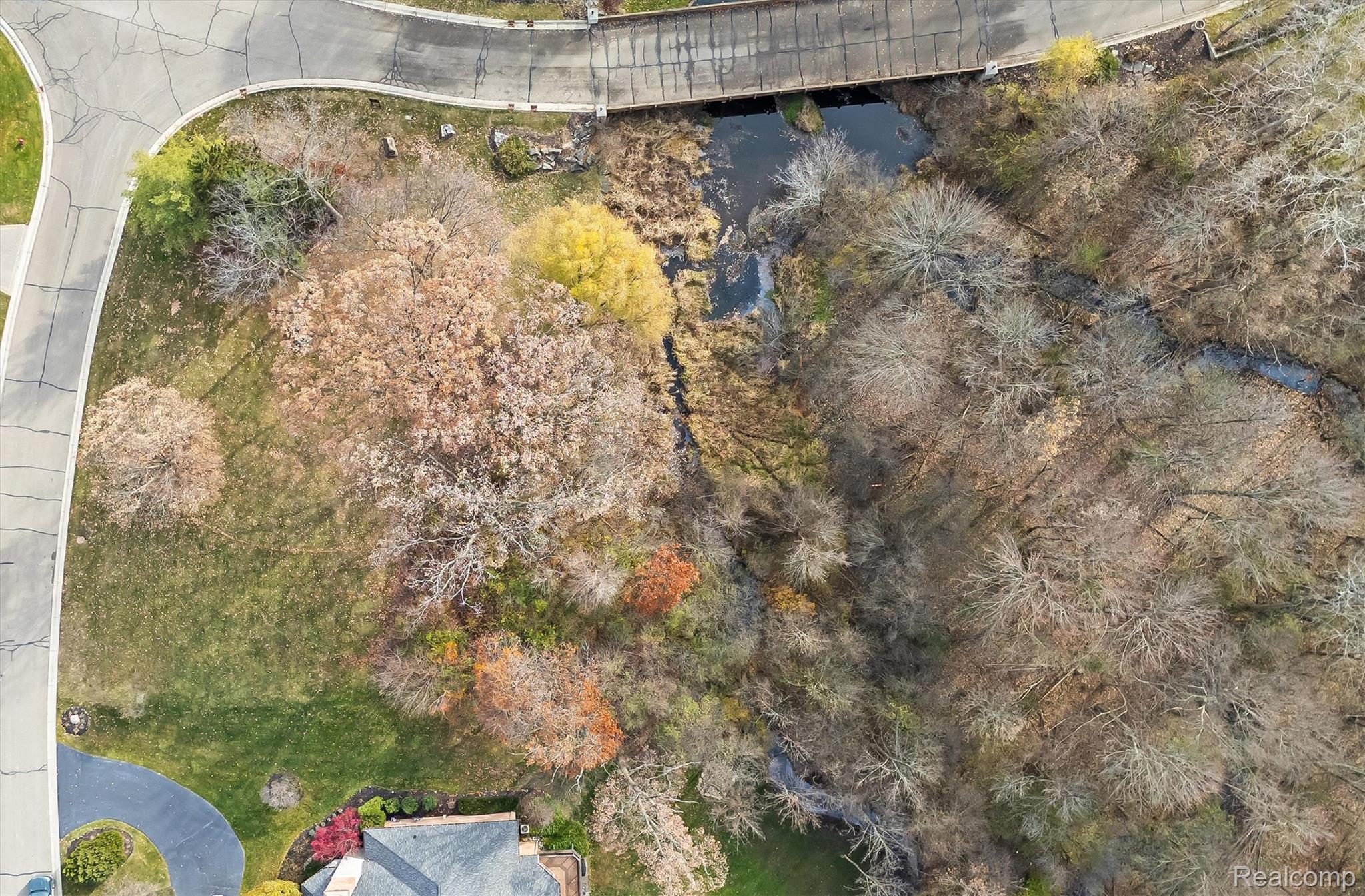 556 Barrington Court