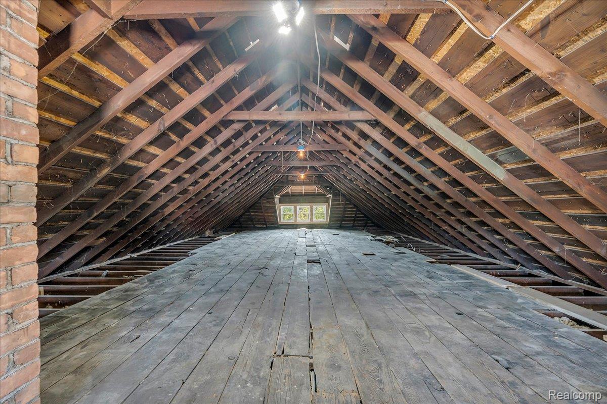 Detroit City, Michigan 48208, United States, 6 Bedrooms Bedrooms, ,2 BathroomsBathrooms,Residential,Active,186422