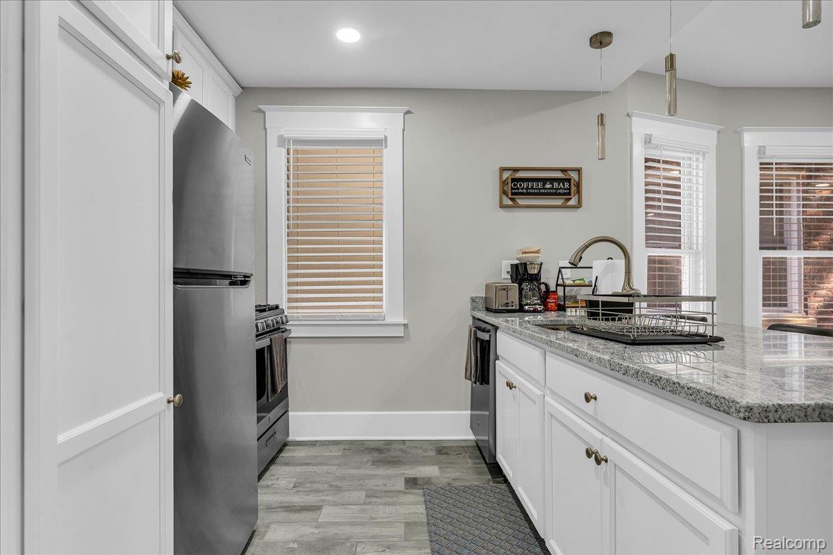 Detroit City, Michigan 48208, United States, 6 Bedrooms Bedrooms, ,2 BathroomsBathrooms,Residential,Active,186422