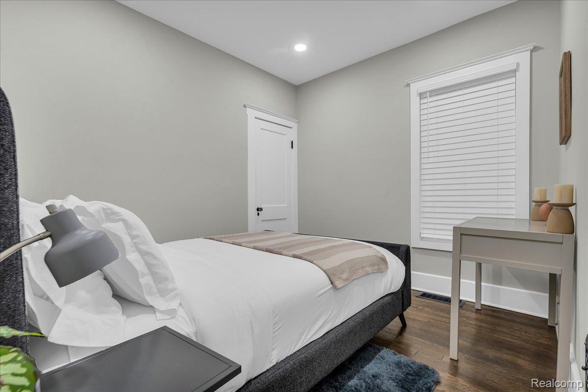 Detroit City, Michigan 48208, United States, 6 Bedrooms Bedrooms, ,2 BathroomsBathrooms,Residential,Active,186422