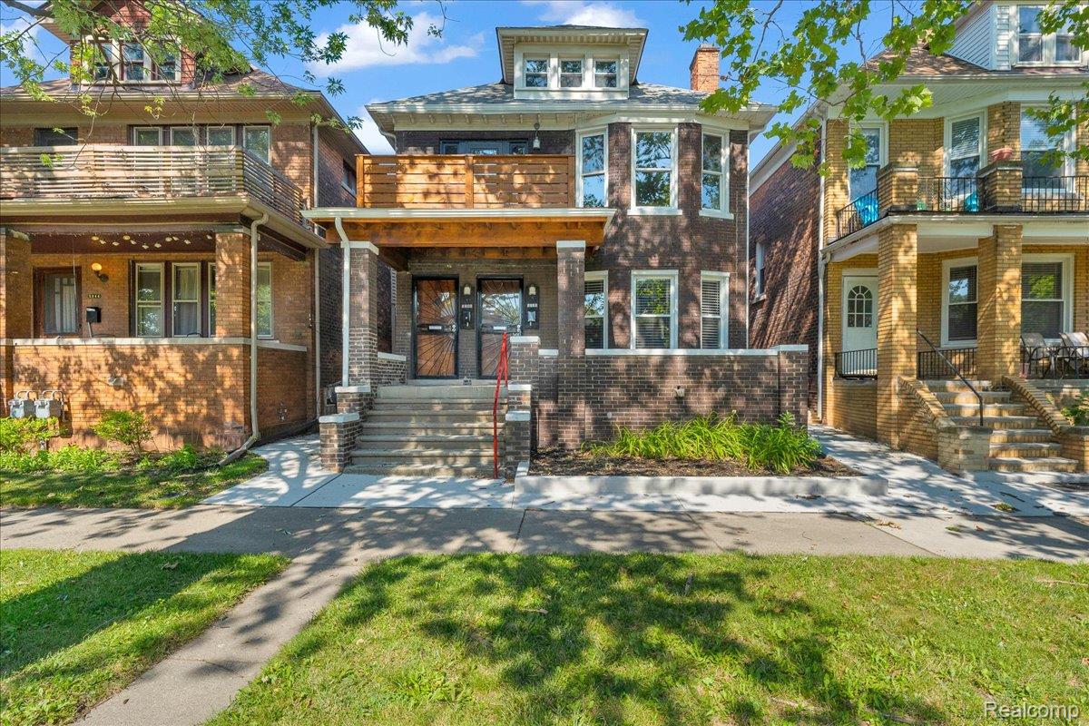 Detroit City, Michigan 48208, United States, 6 Bedrooms Bedrooms, ,2 BathroomsBathrooms,Residential,Active,186422