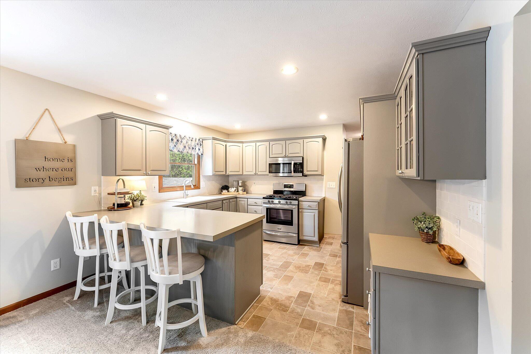 9447 Prairie Ridge Court