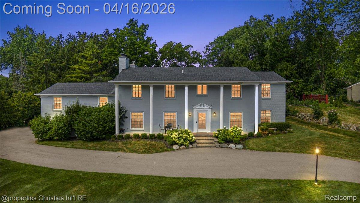 3060 Chickering Lane