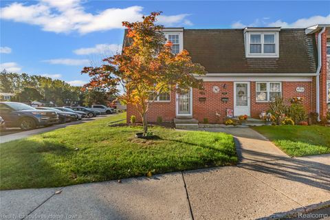 45709 Kensington Utica City MI 48317