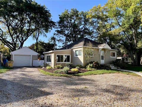 Photo of 6735 Cooley Lake Road, West Bloomfield Charter Township, MI 48324 (MLS # 20261083034)