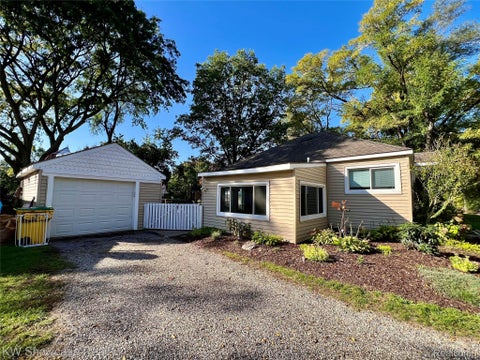 Tiny photo for 6735 Cooley Lake Road, West Bloomfield Charter Township, MI 48324 (MLS # 20261083034)
