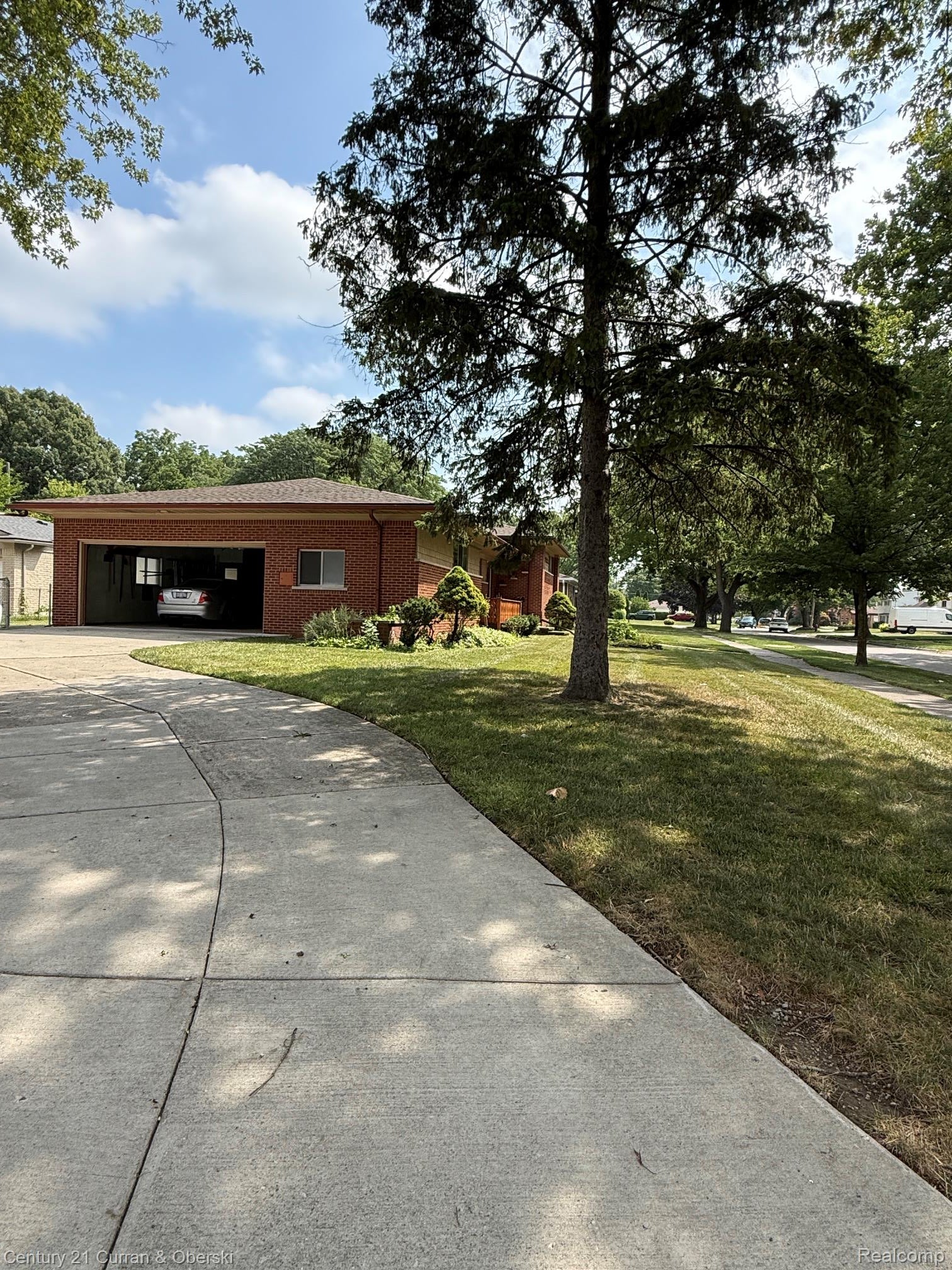 27110 Clairview Drive