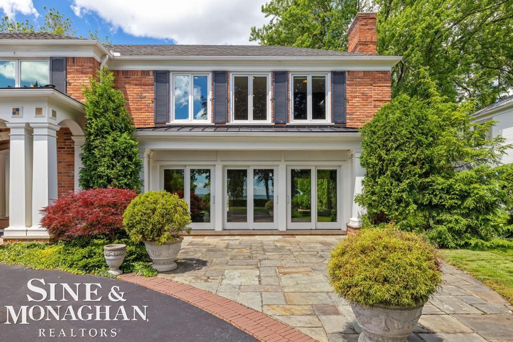 529 Lake Shore Road