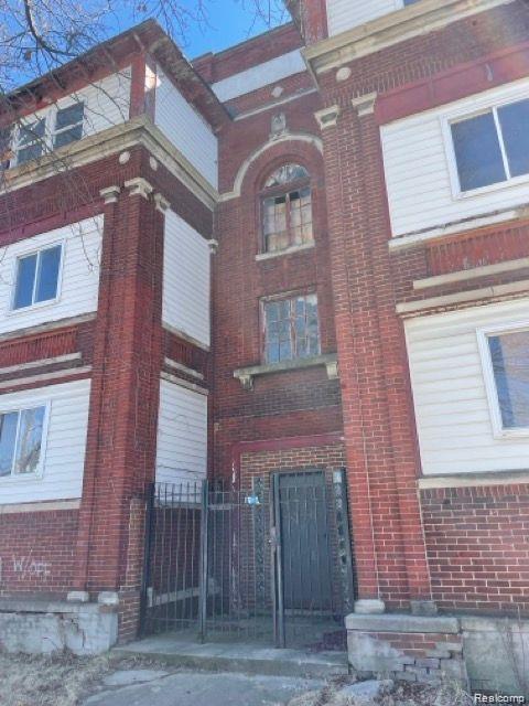 Detroit City, Michigan 48202, United States, 15 Bedrooms Bedrooms, ,12 BathroomsBathrooms,Residential,Pending,231749