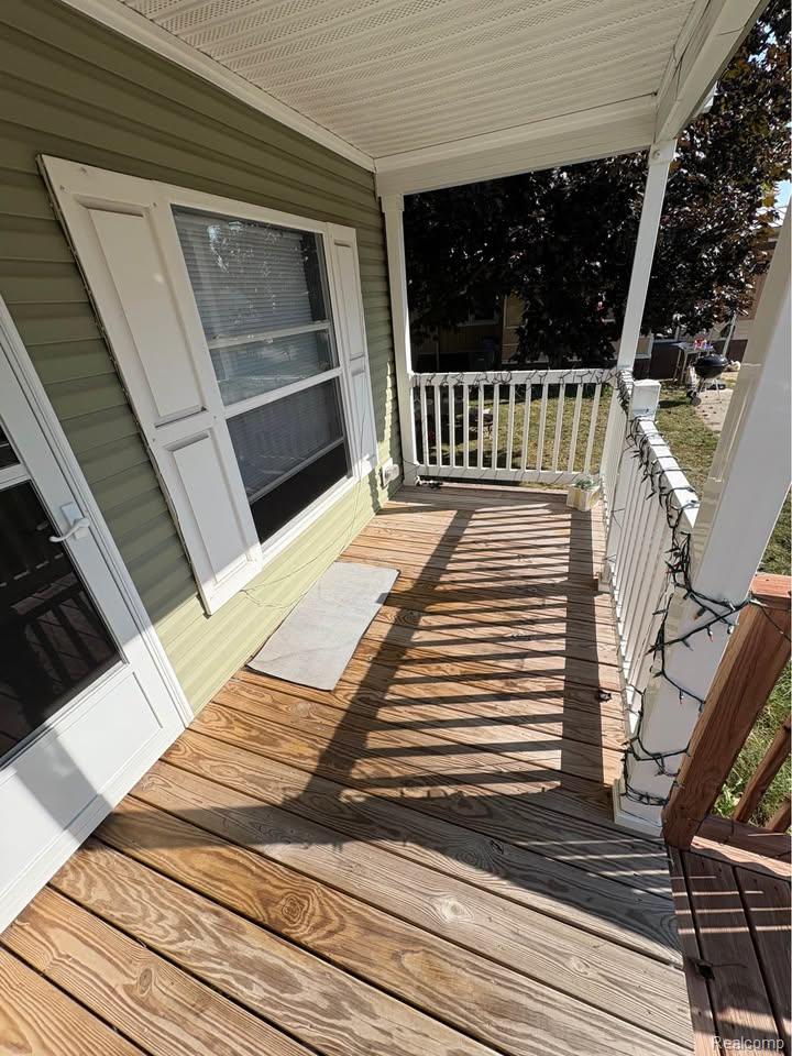 6421 Breezeway Drive