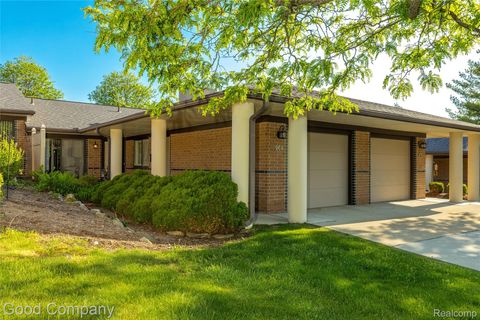 Photo of 969 Wexford Way, Rochester Hills City, MI 48307 (MLS # 20261048607)