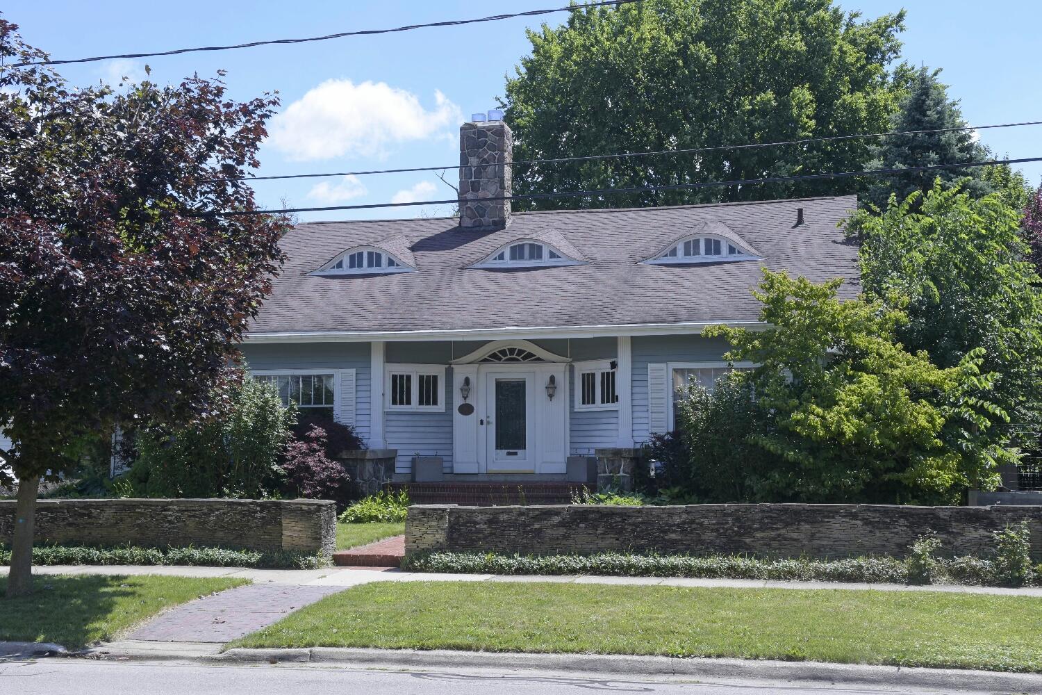 311 S Thompson Street