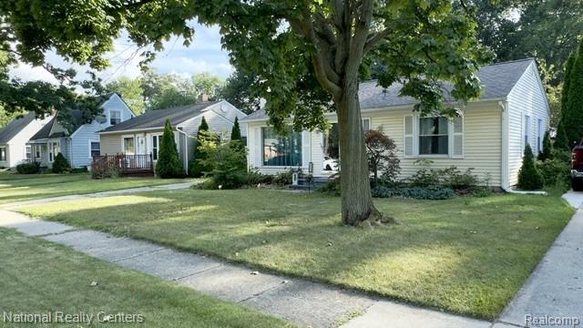 3321 Pine Grove Avenue
