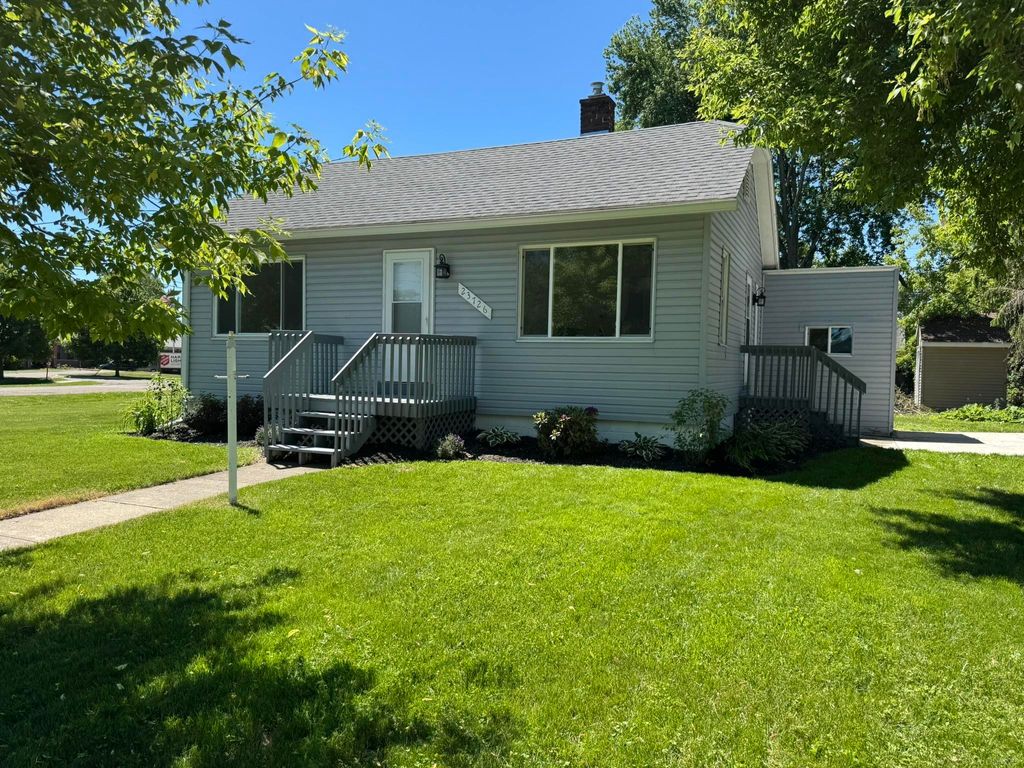 Photo of 23726 Carlington Drive, Mt Clemens City, MI 48036 (MLS # 58050210454)