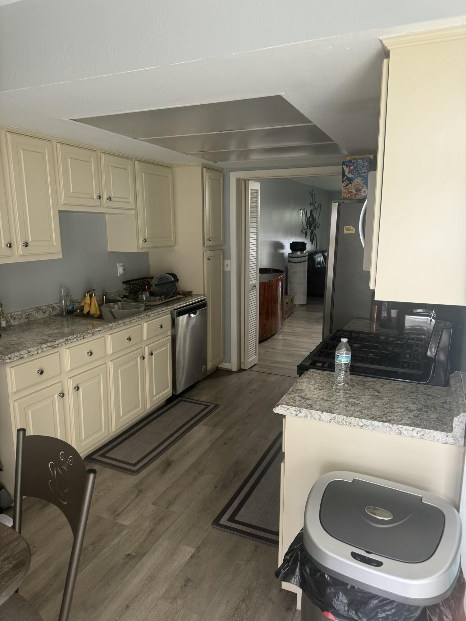 25045 Glenbrooke Dr Drive
