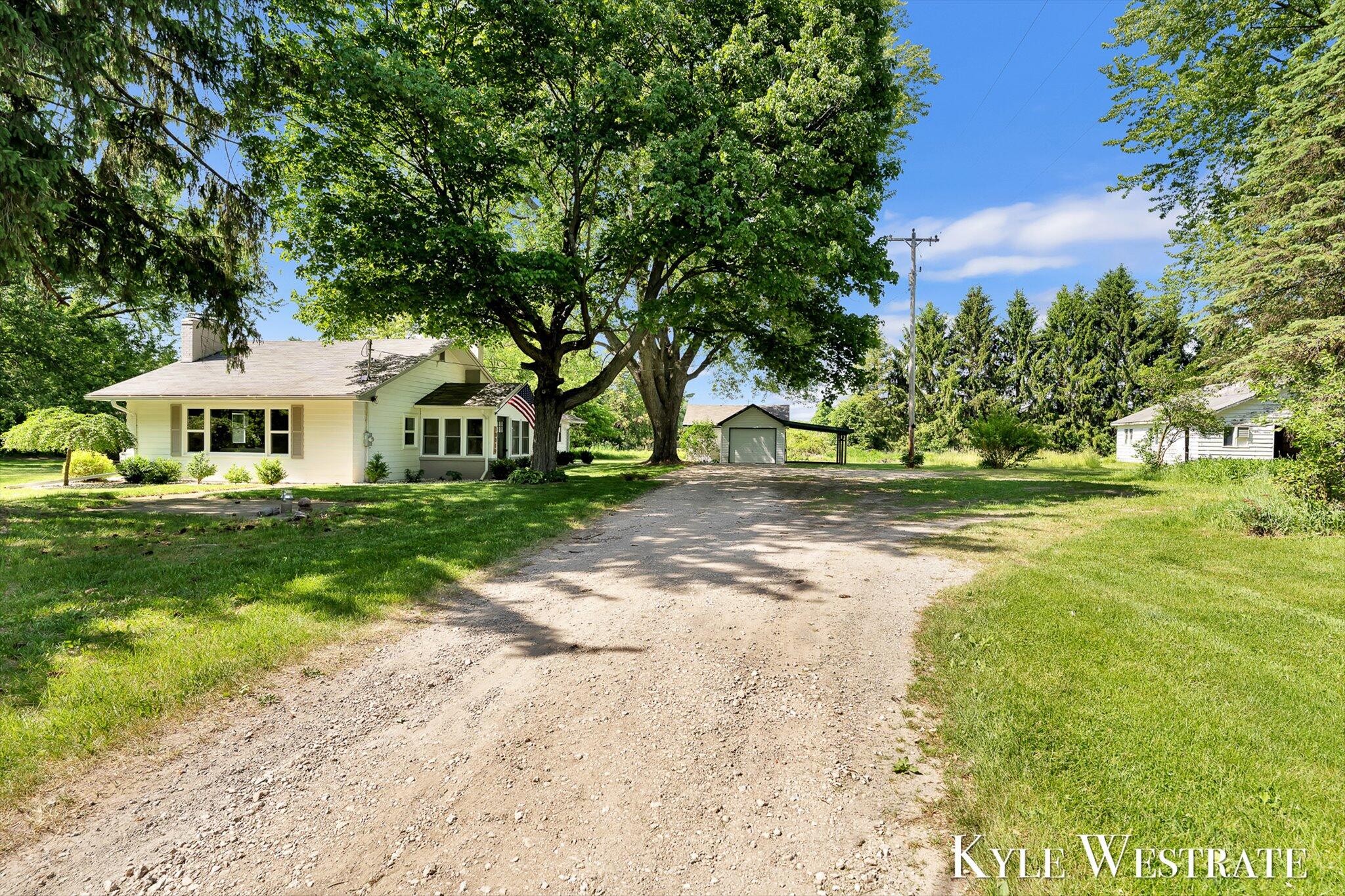 10019 10 Mile Road NE
