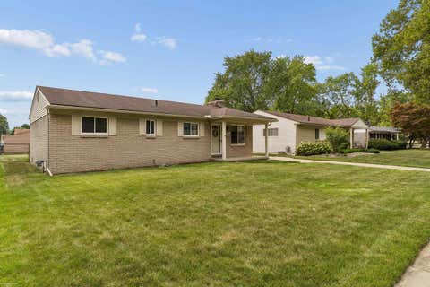 Tiny photo for 8644 Essen Dr, Sterling Heights City, MI 48314 (MLS # 58050219298)