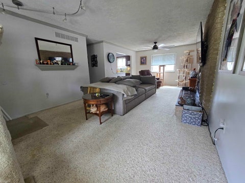 Tiny photo for 8644 Essen Dr, Sterling Heights City, MI 48314 (MLS # 58050219298)