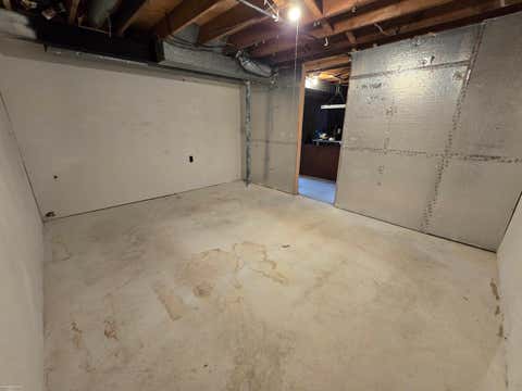 Tiny photo for 8644 Essen Dr, Sterling Heights City, MI 48314 (MLS # 58050219298)