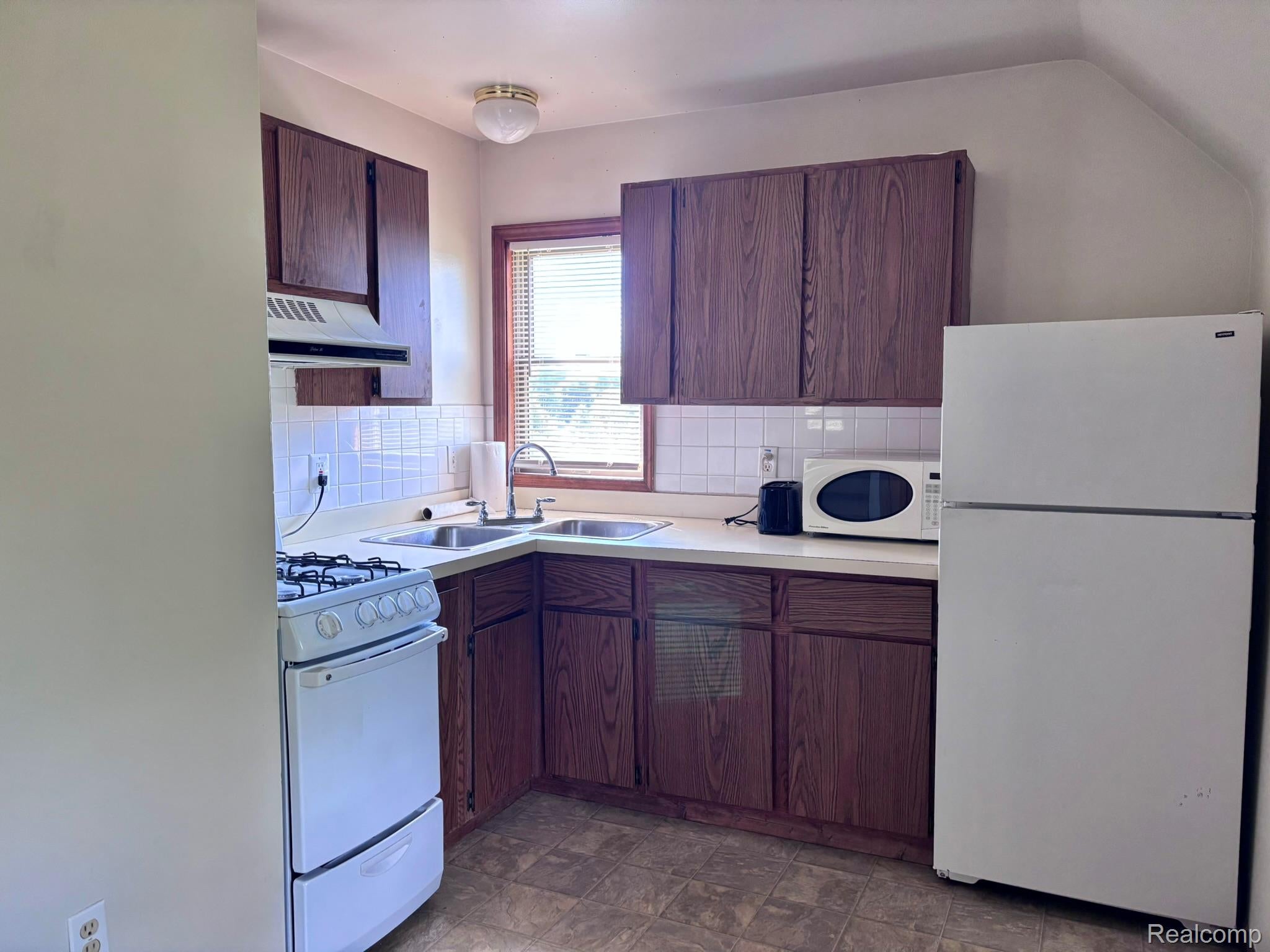 37 Elk Lake Unit #2 Road