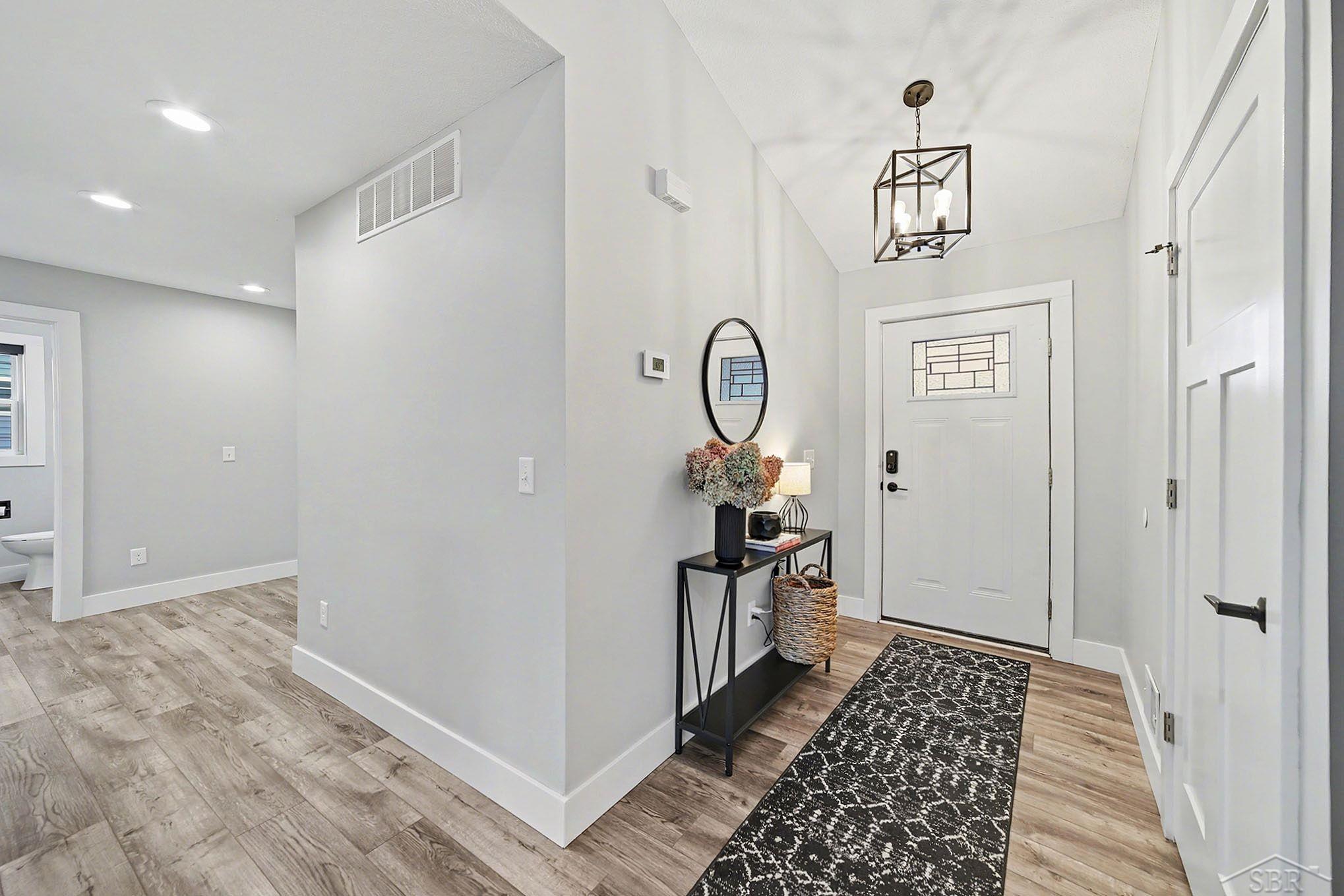 5840 Cotton Top Crest