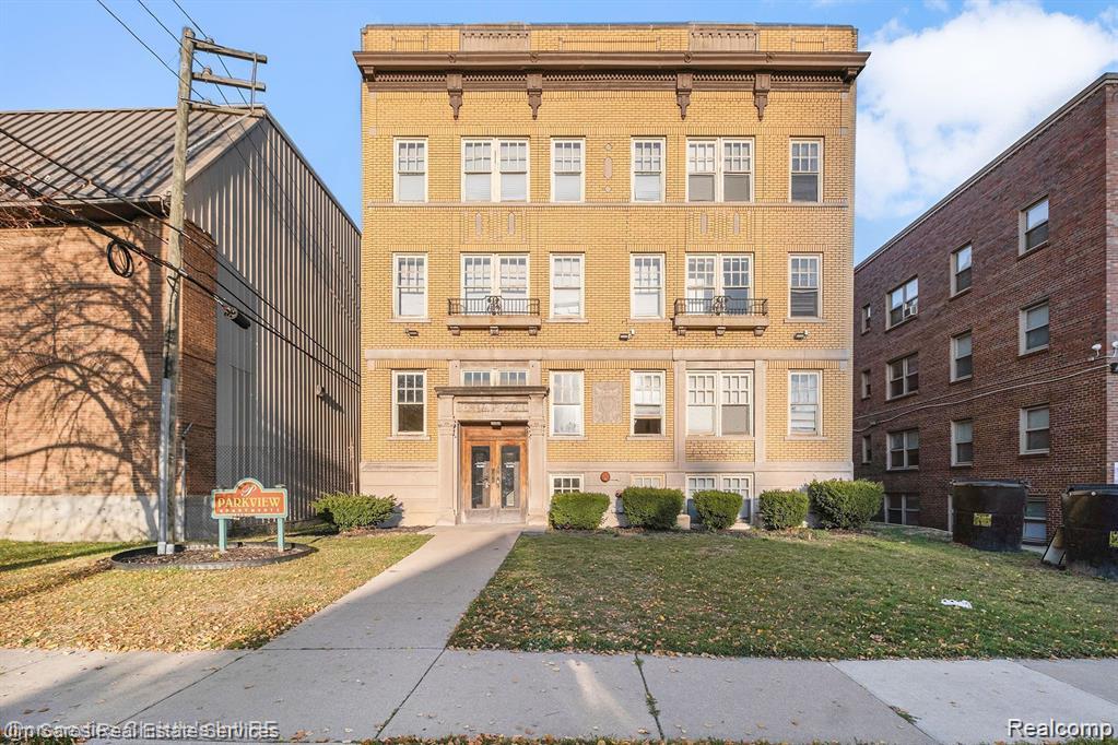Photo of 590 Parkview #206 DR, Detroit City, MI 48214 (MLS # 20261086139)