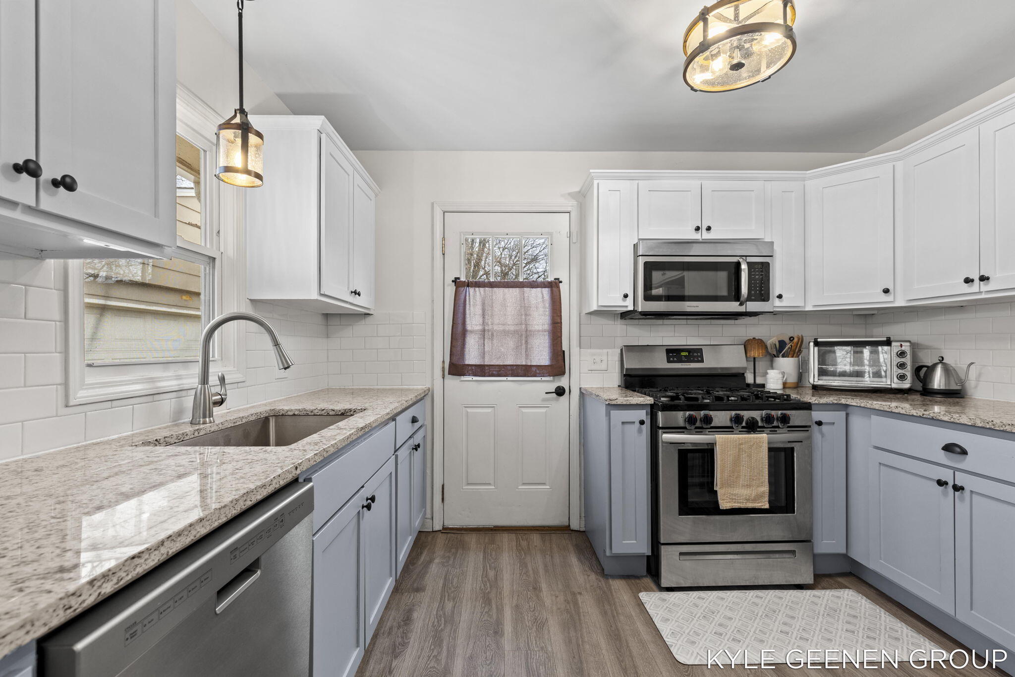2226 Greenview Drive SW