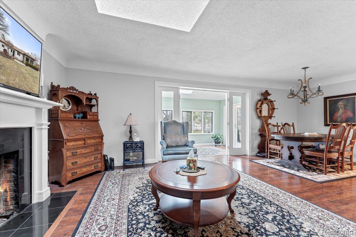 21524 Thorofare Road