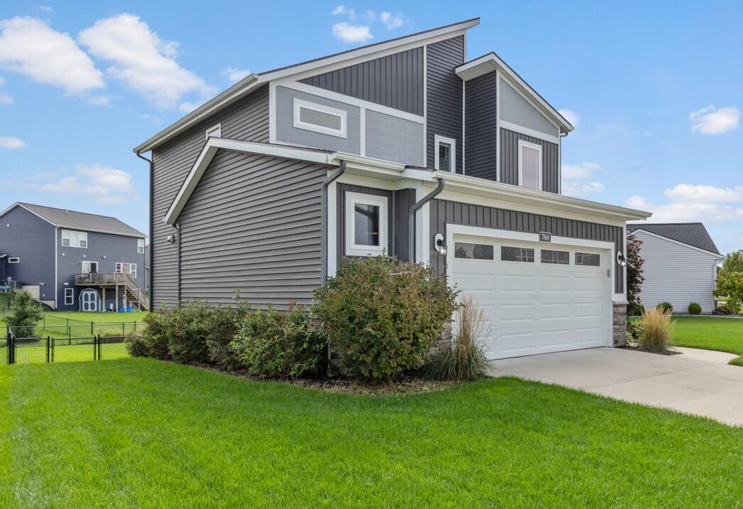 7868 High Knoll Drive