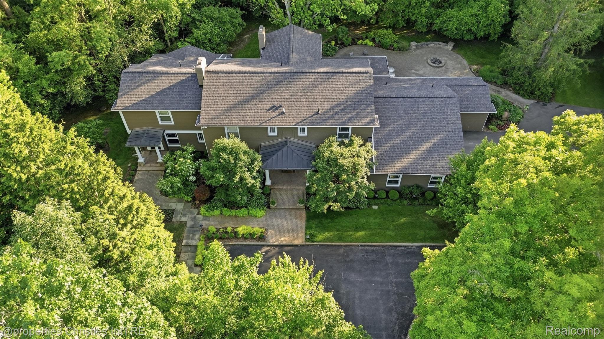 25235 Canterbury Road