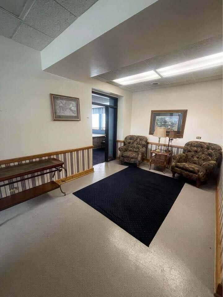 502 W Houghton Avenue