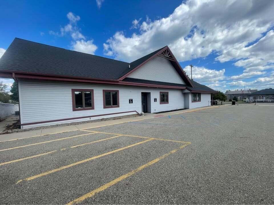 502 W Houghton Avenue