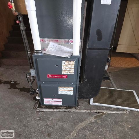 20511 Beatrice Street Livonia City MI 48152